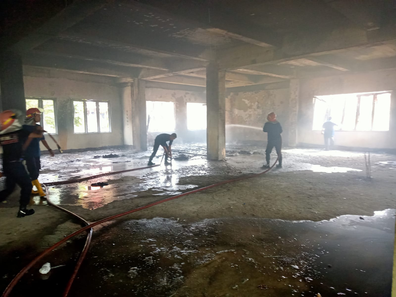 Bermain Korek Api, Gedung Riset Center Politeknik Negeri Sriwijaya ...